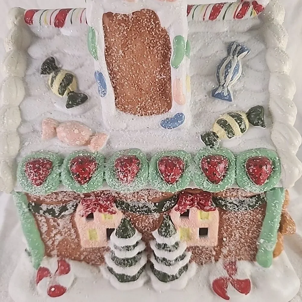 House Mervyn's Gingerbread Ceramic Lighted 9